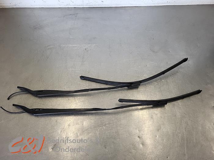 Ruitenwisserarm set van een Peugeot Partner, Auto-onderdelen, Ruiten en Toebehoren, Peugeot, Gebruikt, 3 maanden garantie, Ophalen of Verzenden