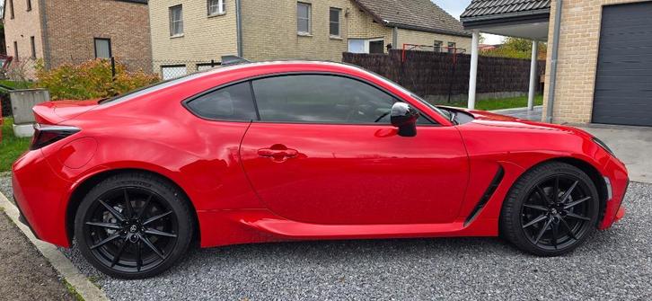 Toyota GR86 Premium 2,4l, Auto's, Toyota, Particulier, GR86, Android Auto, Benzine, Euro 6, Coupé, 2 deurs, Handgeschakeld, Rood