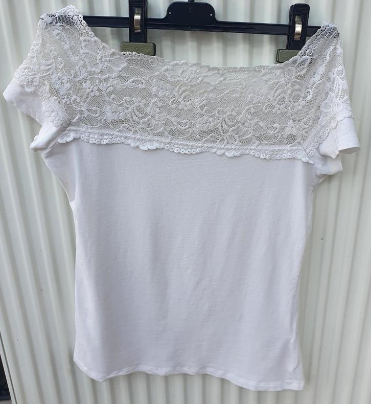 Witte blouse met kant van H&M maat S, Kleding | Dames, Blouses en Tunieken, Gedragen, Maat 36 (S), Wit, Ophalen of Verzenden