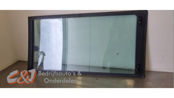 Ruit 2Deurs links-achter van een Mercedes Vito, Auto-onderdelen, Ruiten en Toebehoren, Mercedes-Benz, Gebruikt, 3 maanden garantie