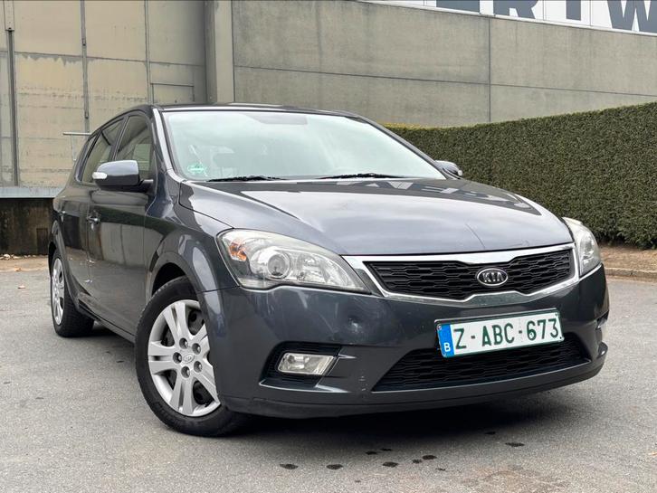Kia Ceed | 1.6 Diesel | 245.000 km | AIRCO, Auto's, Kia, Particulier, (Pro) Cee d, ABS, Airbags, Airconditioning, Alarm, Bluetooth