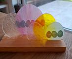 5 verres d'œufs de Pâques sur une planche de bois, Enlèvement ou Envoi
