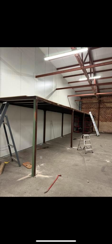 Verdiepingsvloer 23vierkante meter, Zakelijke goederen, Kantoor en Winkelinrichting | Magazijn, Stelling en Opslag, Ophalen