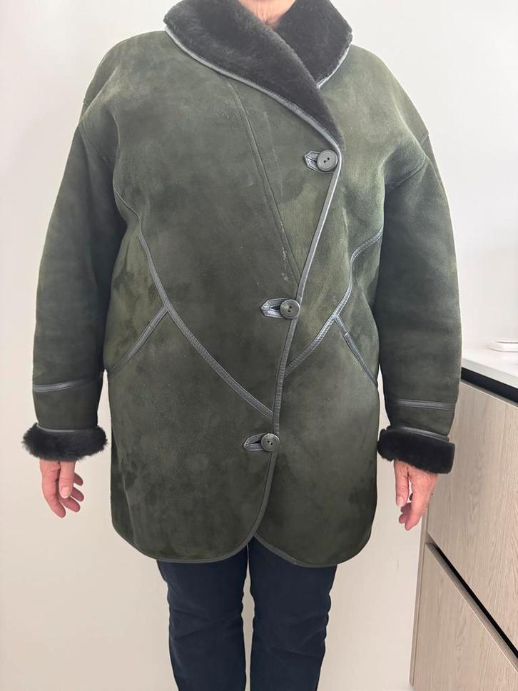 Prachtige groen/zwarte warme winterjas dames in zr goede st, Vêtements | Femmes, Vestes | Hiver, Comme neuf, Taille 46/48 (XL) ou plus grande