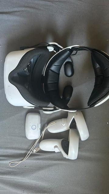 Oculus Quest avec accessoires, Enlèvement, Neuf, Lunettes VR, Autres plateformes