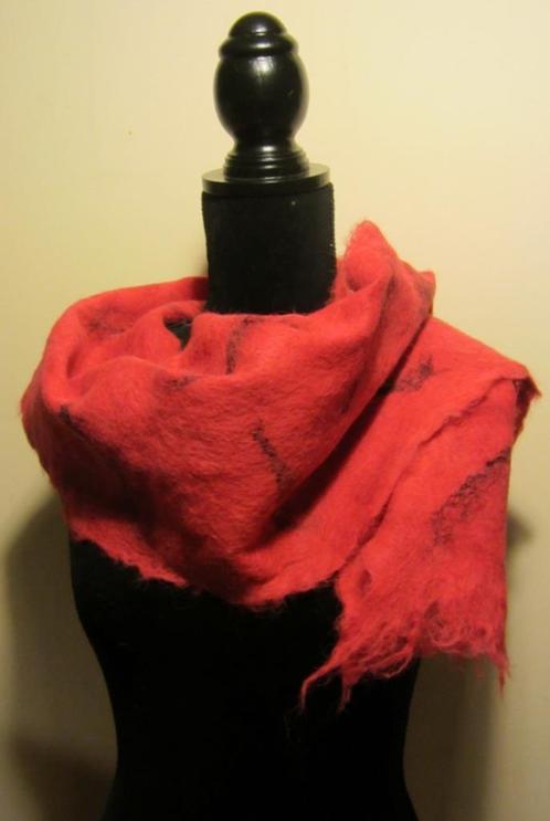 Handgevilte alpaca wol sjaal felted scarf ANJERS nieuw!, Kleding | Dames, Mutsen, Sjaals en Handschoenen, Nieuw, Sjaal, Verzenden