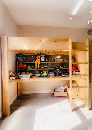 lit avec bureau, Enlèvement, Utilisé