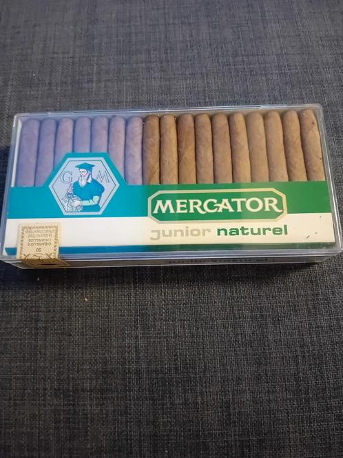 Gesloten doos oude mercator sigarillos, Verzamelen, Rookartikelen, Aanstekers en Luciferdoosjes, Nieuw, Tabaksdoos of Verpakking