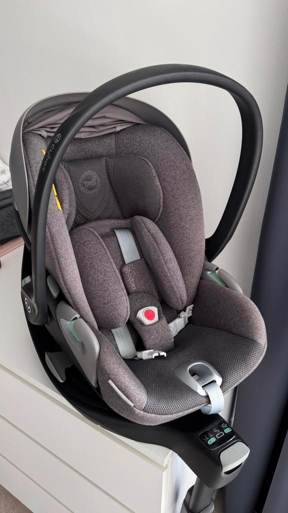 Cybex Cloud T autostoel+ Isofix base +adapters voor Balios S, Kinderen en Baby's, Autostoeltjes, Zo goed als nieuw, Isofix, Ophalen