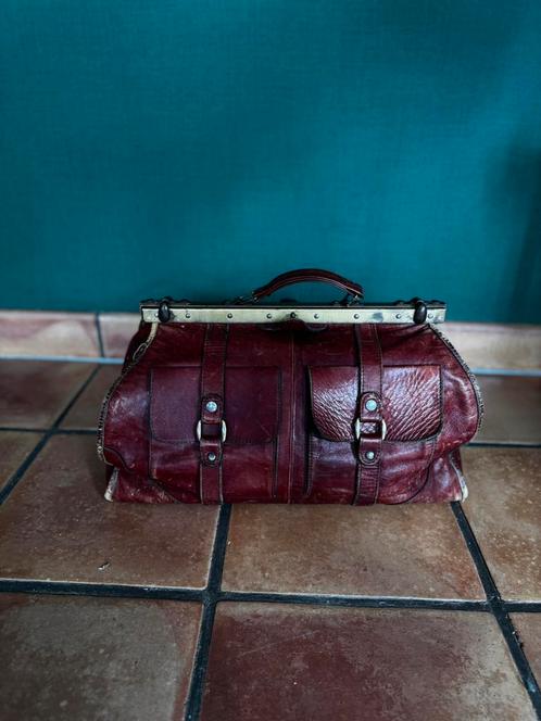 Authentieke, antieke lederen reistas, Handtassen en Accessoires, Tassen | Reistassen en Weekendtassen, Gebruikt, Ophalen
