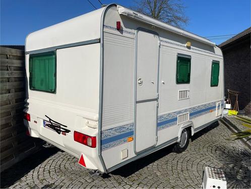 Caravan Adria 5204 PX, Caravans en Kamperen, Caravans, Particulier, Treinzit, Adria, Vast bed, Douche, Ophalen