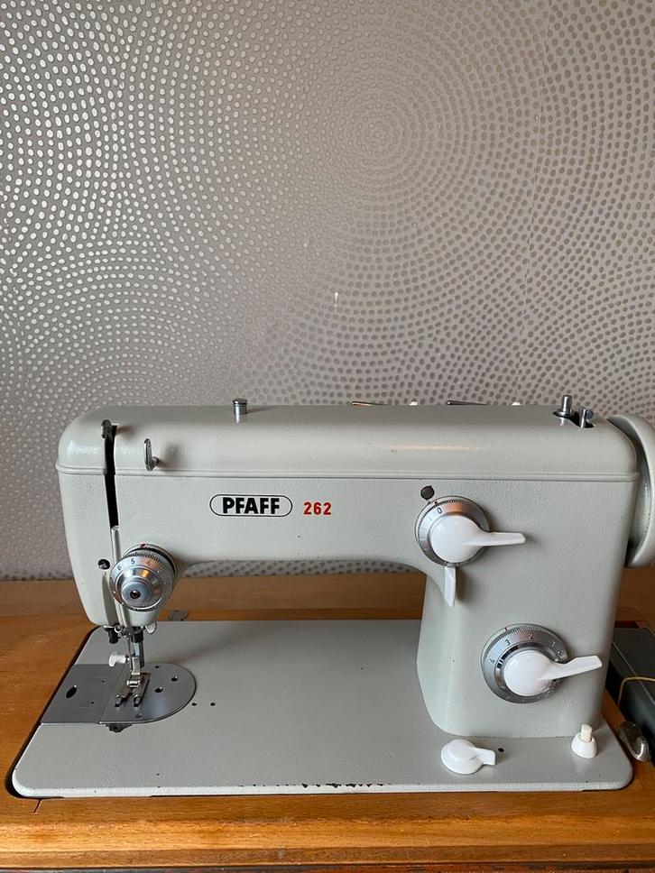 MACHINE À COUDRE SEMI-INDUSTRIELLE PFAFF 260, Hobby & Loisirs créatifs, Machines à coudre & Accessoires, Utilisé, Machine à coudre