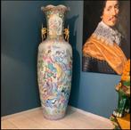 Chinees porselein giga grote Chinese vaas 1.80m hoog., Antiquités & Art, Antiquités | Vases, Enlèvement