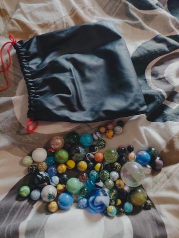 Marbles avec pochette, Enlèvement ou Envoi, Comme neuf