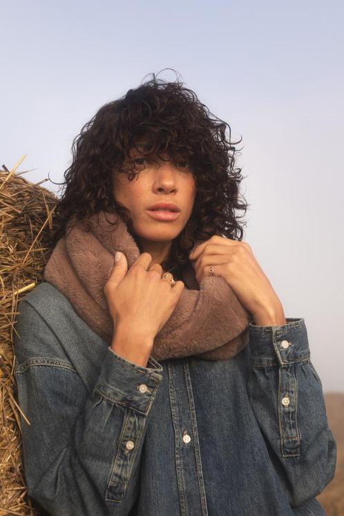 Plaids Cocooning colsjaal Fausse Fourrure NIEUW, Kleding | Dames, Mutsen, Sjaals en Handschoenen, Nieuw, Sjaal, Ophalen of Verzenden