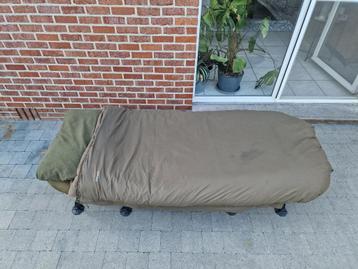 Avid Benchmark + Trakker 365 sleeping bag beschikbaar voor biedingen