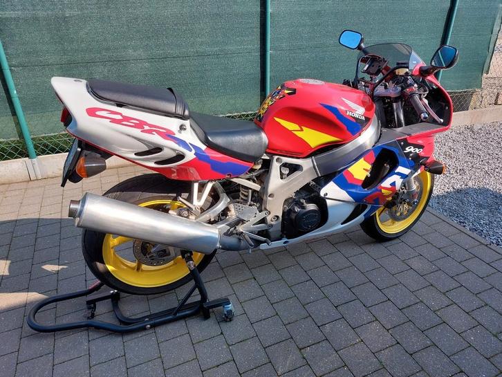 Honda CBR900RR Fireblade SC33 (verlaagde prijs), Motoren, Motoren | Honda, Particulier, Super Sport, meer dan 35 kW, 4 cilinders