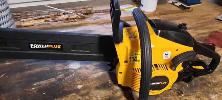 Kettingzaag powerplus POWXG10211 te koop, Tuin en Terras, Handzagen, Gebruikt, Boomzaag, Ophalen