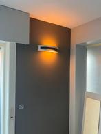 Moderne wandverlichting, Ophalen