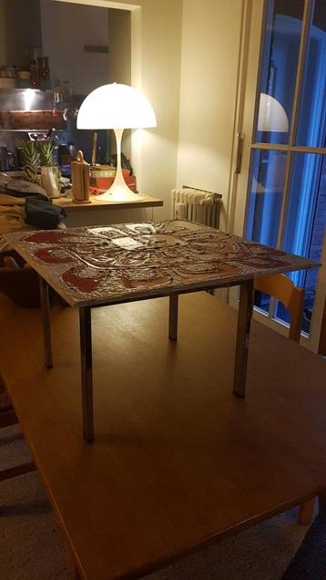 Ruscha bijzet ( salon) tafel Fat Lava 