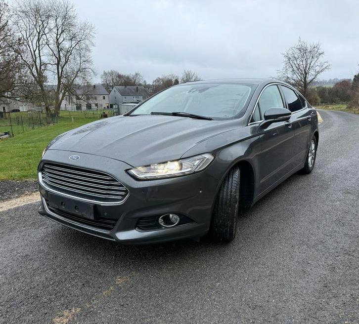 Ford Mondeo 2.0 tdci 150 Titanium GARANTIE 1AN!!!!, Autos, Ford, Particulier, Mondeo, Bluetooth, Air conditionné automatique, Cruise Control