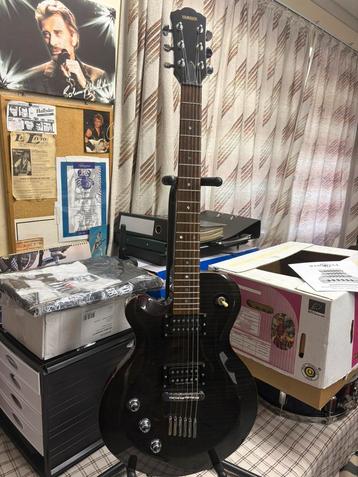 Guitare électrique gaucher beschikbaar voor biedingen