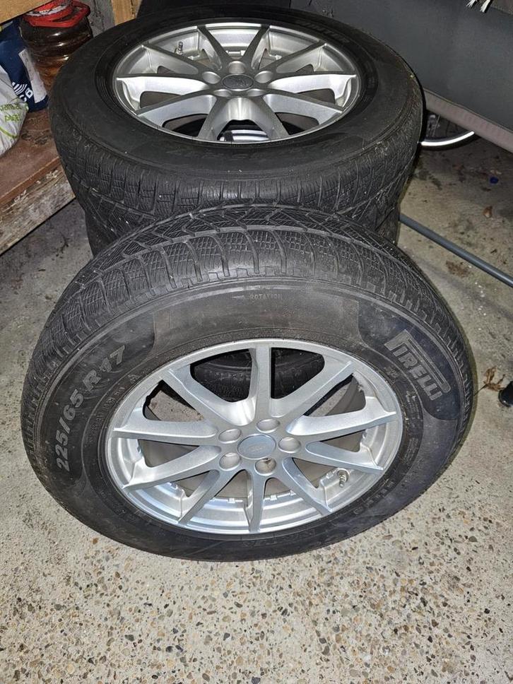 4 pneus de voiture Pirelli Scorpion (225/65 R17), Autos : Pièces & Accessoires, Pneus & Jantes, Pneu(s), Enlèvement ou Envoi