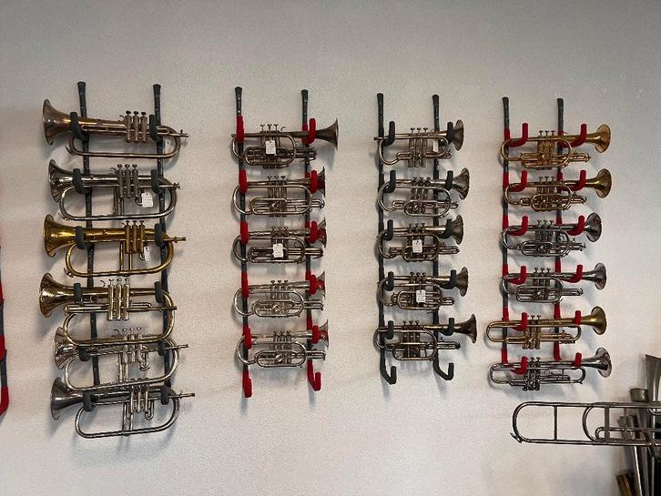 Nous avons plusieurs trompettes/bugles en stock !, Musique & Instruments, Instruments à vent | Trompettes, Utilisé, Trompette en si bémol