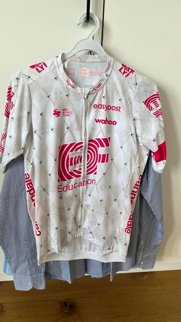 EF Pro Cycling Giro 2025 fietsshirt beschikbaar voor biedingen