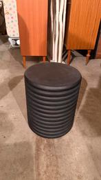 Ronde zwarte bijzettafel / kruk – modern design, Enlèvement, Utilisé, Rond, Synthétique