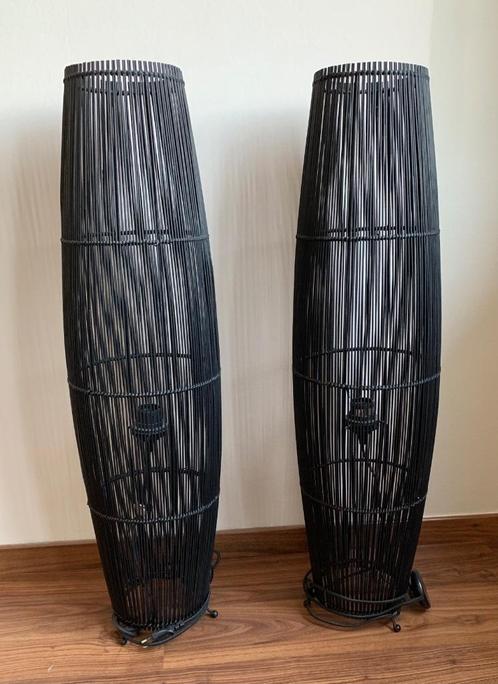 URGENT Lot de deux lampes à poser en rotin/bois neuves, Huis en Inrichting, Lampen | Tafellampen, Nieuw, 75 cm of meer, Hout, Ophalen