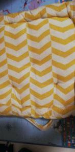 coussin de sol enfant carre jaune blanc 30x30 cm petit, Jaune, Utilisé, Enlèvement ou Envoi, Carré
