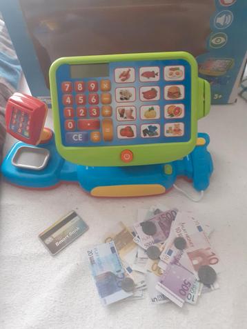 Leuke speelgoedkassa met geluid, en ingebouwde rekenmachine