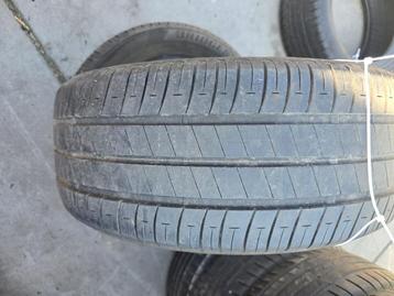 Bandenset van een Diversen beschikbaar voor biedingen