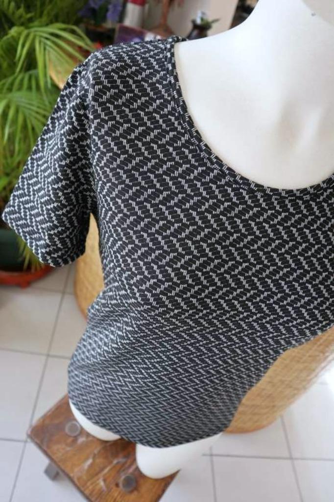 zwart zilver stijlvol leuk T-shirt, Kleding | Dames, T-shirts, Zo goed als nieuw, Maat 36 (S), Zwart, Korte mouw, Ophalen of Verzenden