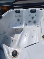 Jacuzzi 3 persoons gratis geleverd en geplaatst en 1j garant, Ophalen of Verzenden, Zo goed als nieuw