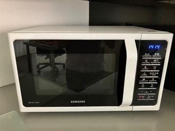 Combi-oven Samsung beschikbaar voor biedingen
