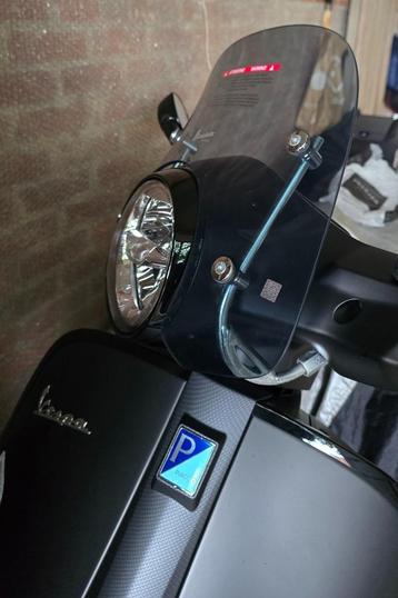 Windscherm Smoke voor Vespa GTS NIEUWSTE MODEL beschikbaar voor biedingen