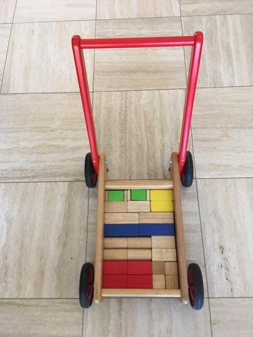 loopwagen met blokken beschikbaar voor biedingen