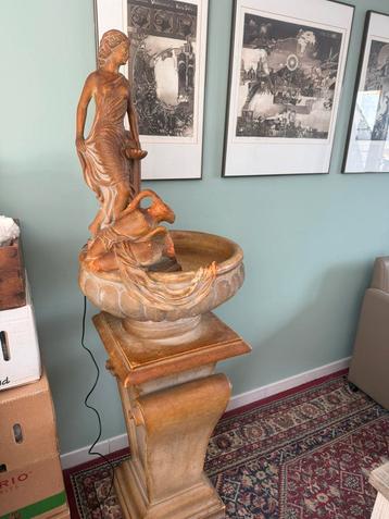 Waterfontijn beschikbaar voor biedingen
