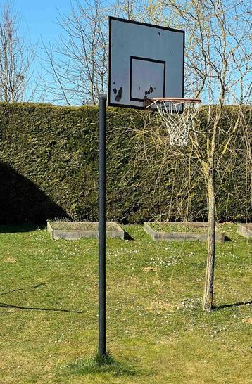 Basketbalpaal + bord + ring + net beschikbaar voor biedingen