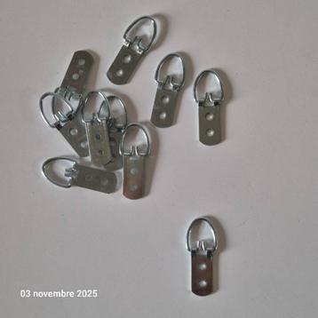 Set van 10 metalen framehaken voor wandmontage beschikbaar voor biedingen