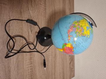 Wereldbol beschikbaar voor biedingen