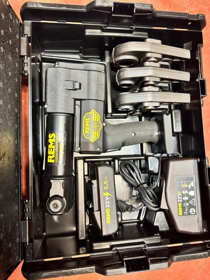 Sertisseuse Rems, Doe-het-zelf en Bouw, Gereedschap | Handgereedschap, Zo goed als nieuw, Ophalen