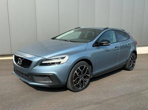 VOLVO V40 Cross Country D3, Autos, Volvo, Particulier, V40, ABS, Phares directionnels, Airbags, Air conditionné, Alarme, Apple Carplay