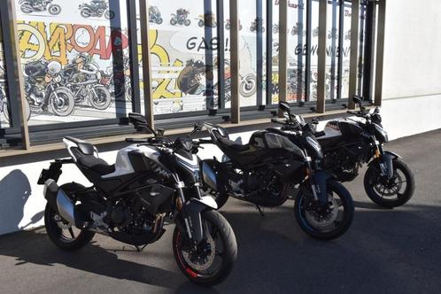 CFMOTO 450NK *5 jaar garantie*A2*, Motos, Motos | Marques Autre, Entreprise, Naked bike, 12 à 35 kW, 2 cylindres, Enlèvement