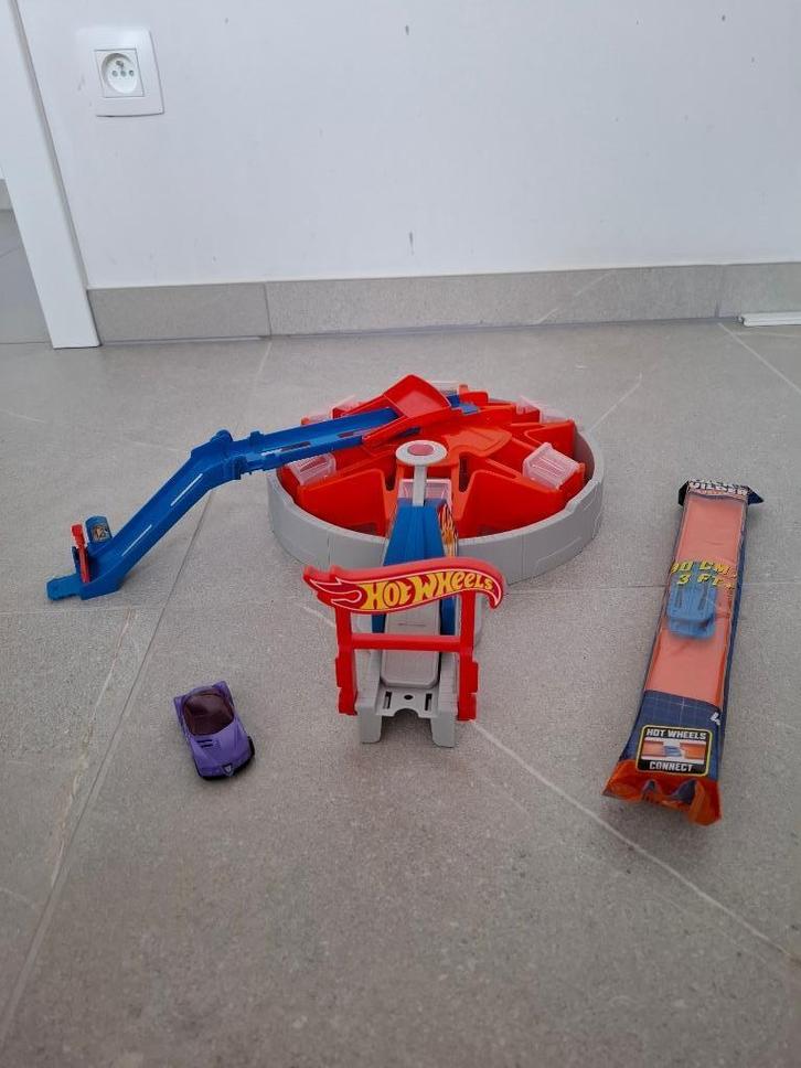 hot wheels, Kinderen en Baby's, Speelgoed | Racebanen, Zo goed als nieuw, Racebaan, Handmatig, Hot Wheels, Met looping, Zelf te bouwen