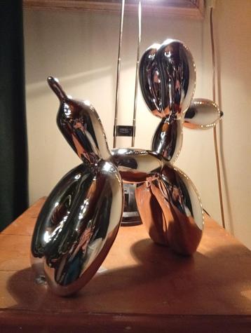 Jeff Koons , Dog balloon after( d après)  éditions  Studio, Enlèvement