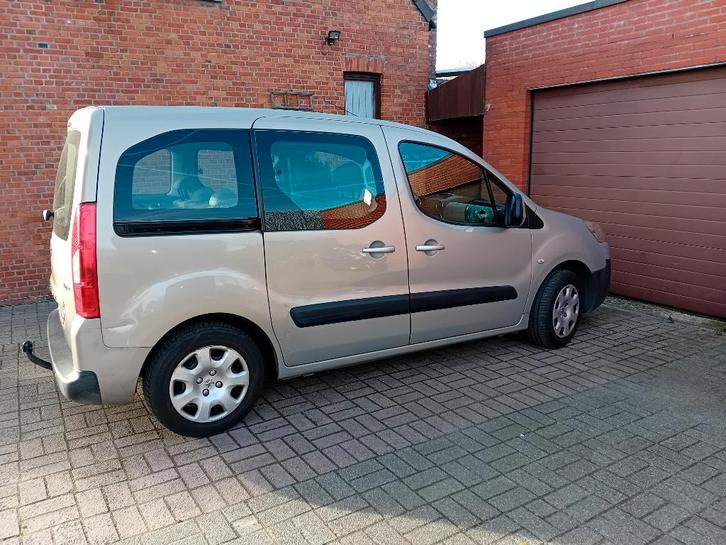 Peugot Partner Teepee, Auto's, Peugeot, Particulier, Partner, Airbags, Centrale vergrendeling, Elektrische buitenspiegels, Elektrische ramen