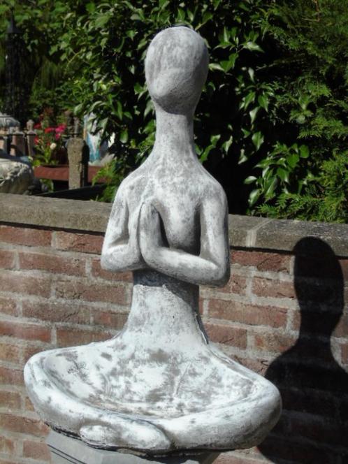 Standbeeld yogahouding antistress in gepatineerde steen..., Tuin en Terras, Tuinbeelden, Nieuw, Overige typen, Steen, Ophalen